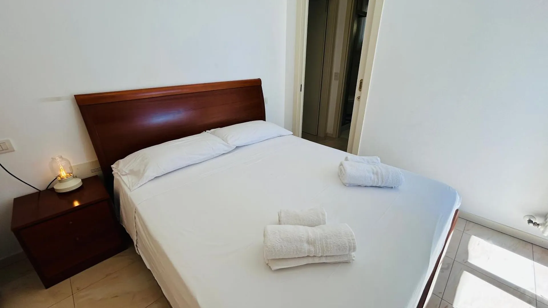 Damiano Chiesa Flexrent - Abissinia Apartment Riccione 0*,