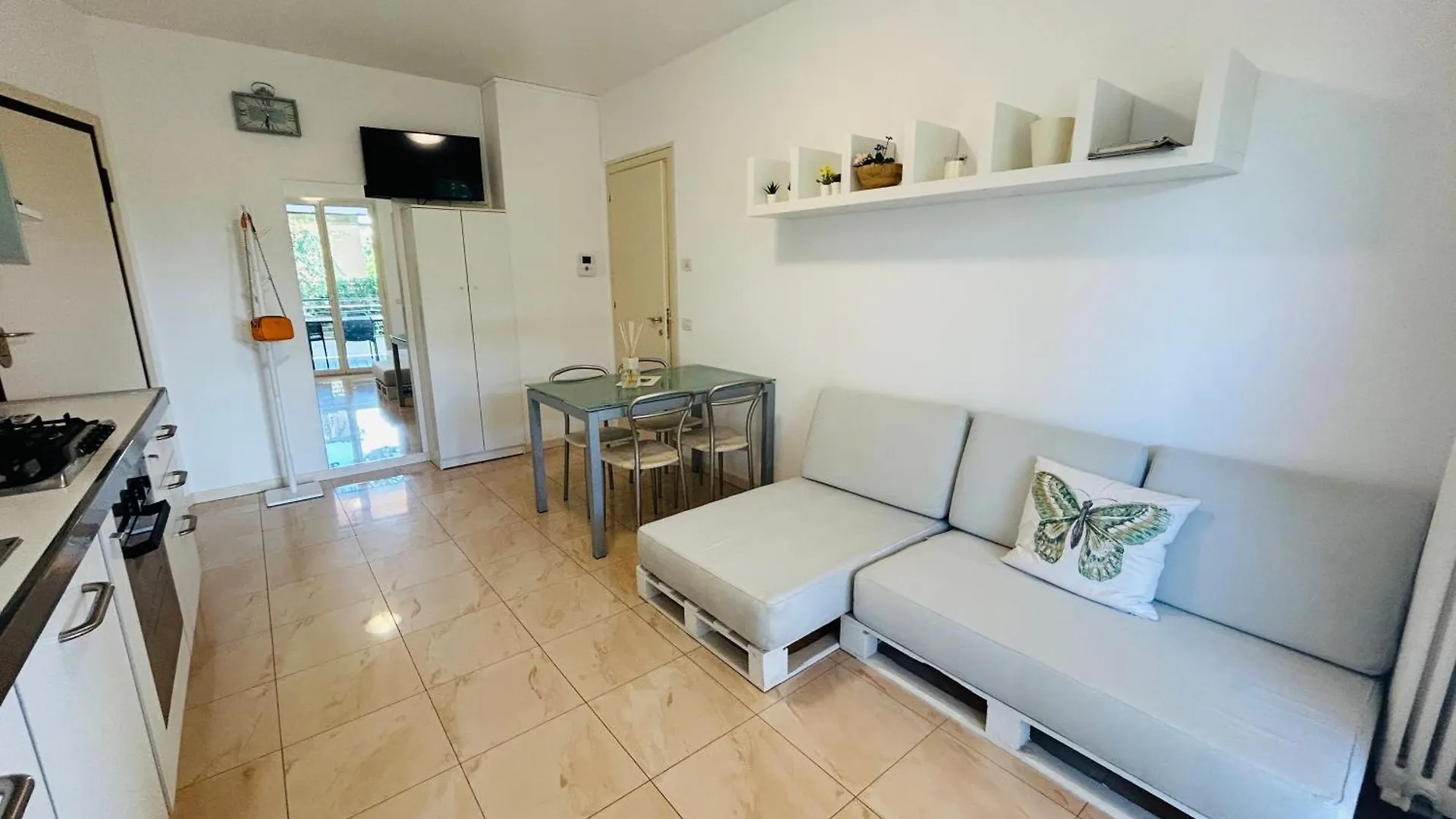 Damiano Chiesa Flexrent - Abissinia Apartment Riccione