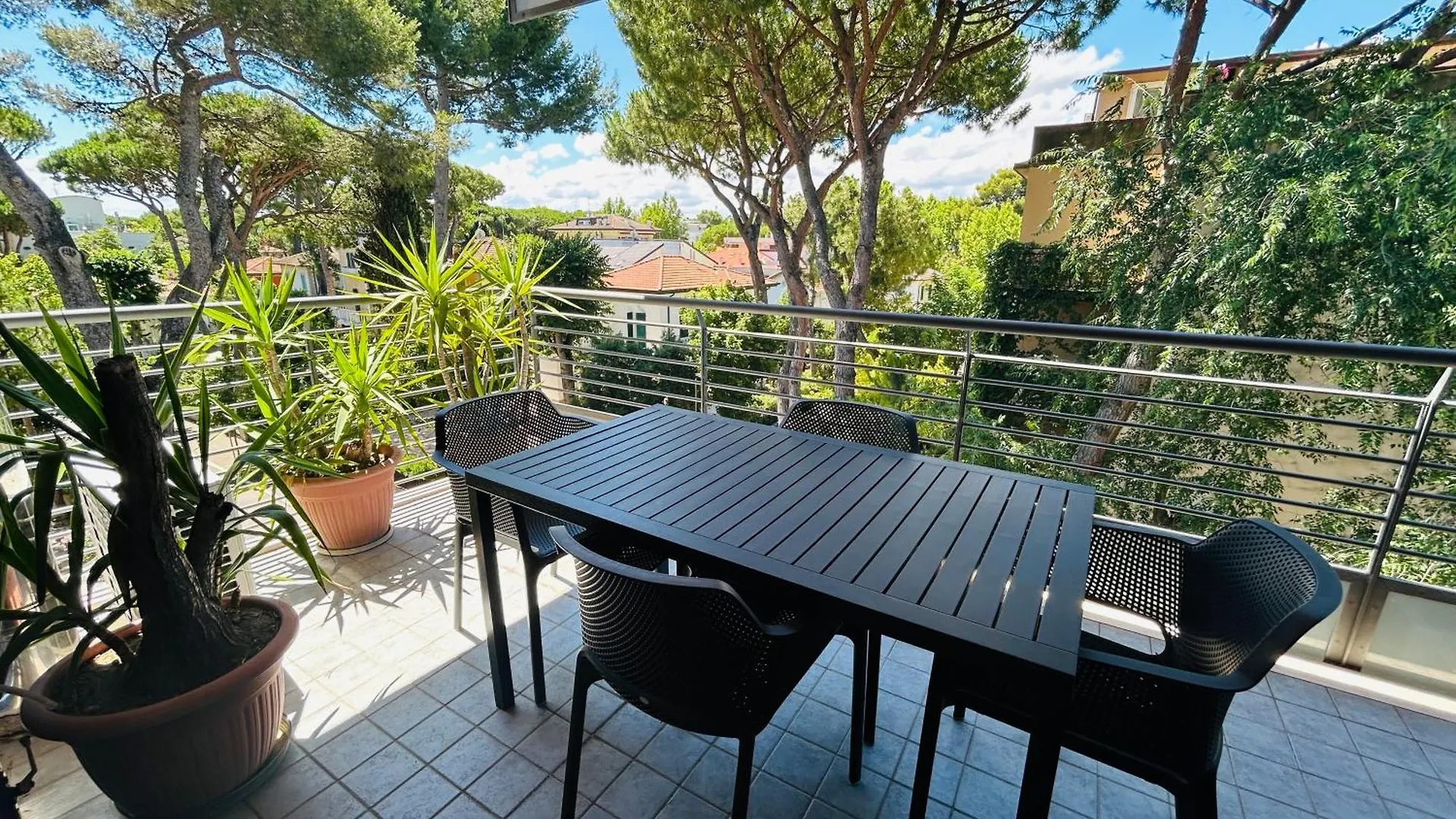 Damiano Chiesa Flexrent - Abissinia Apartment Riccione